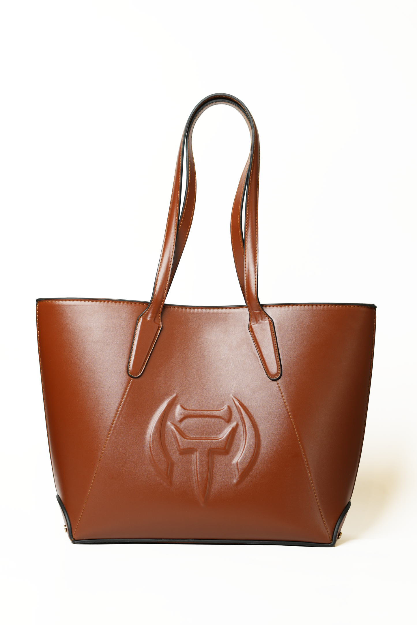 The entire tote bag in camel