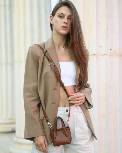 The entire tote bag in camel